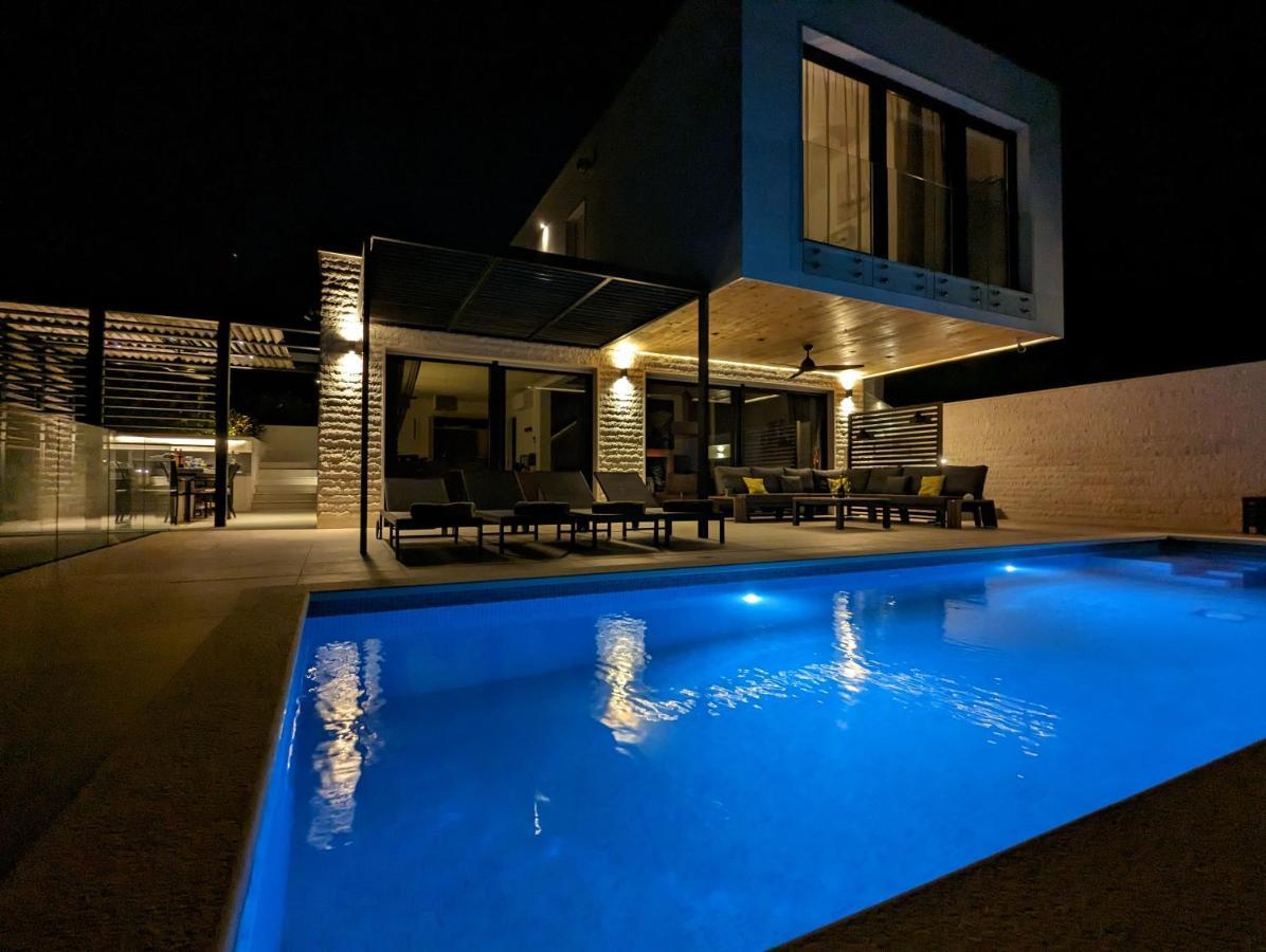 Villa View *