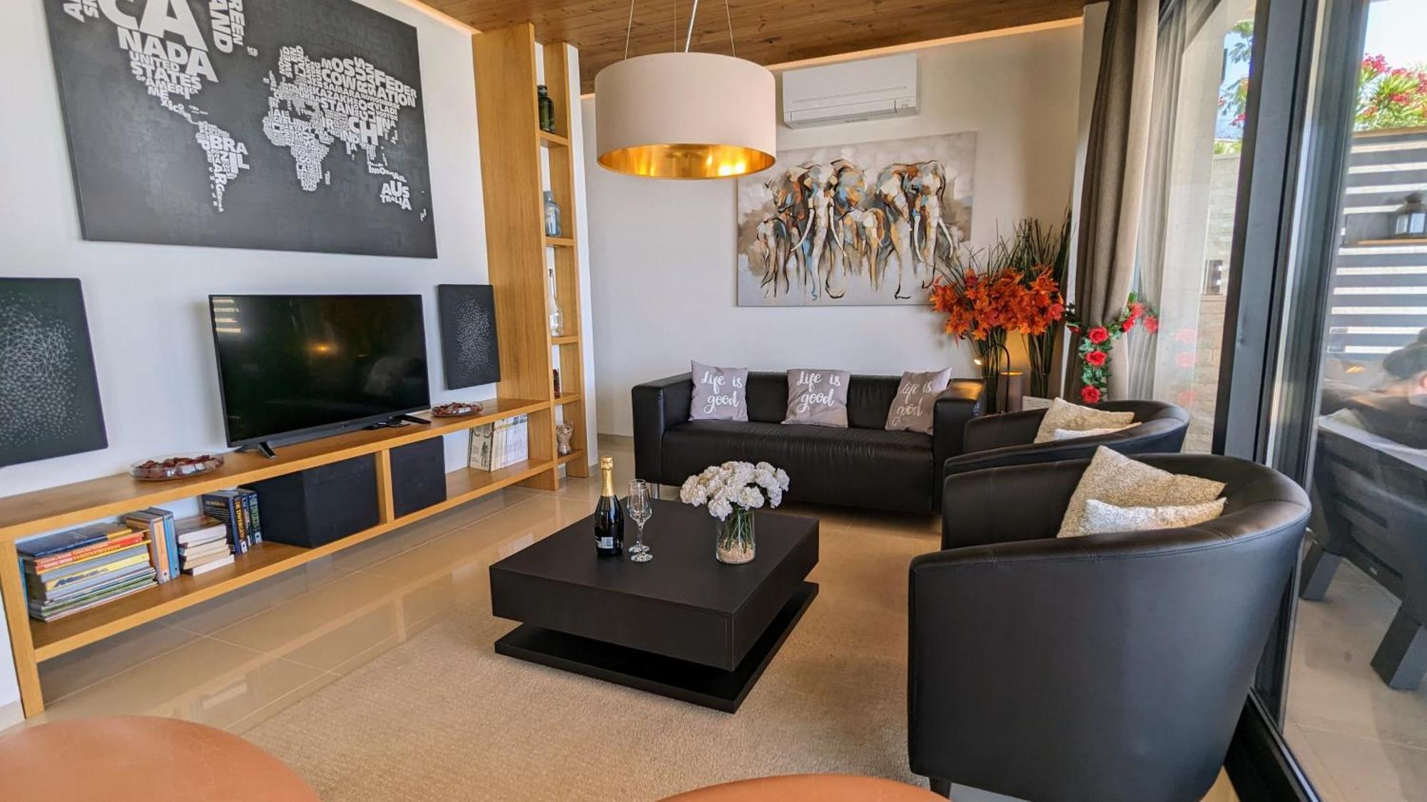 Villa View *