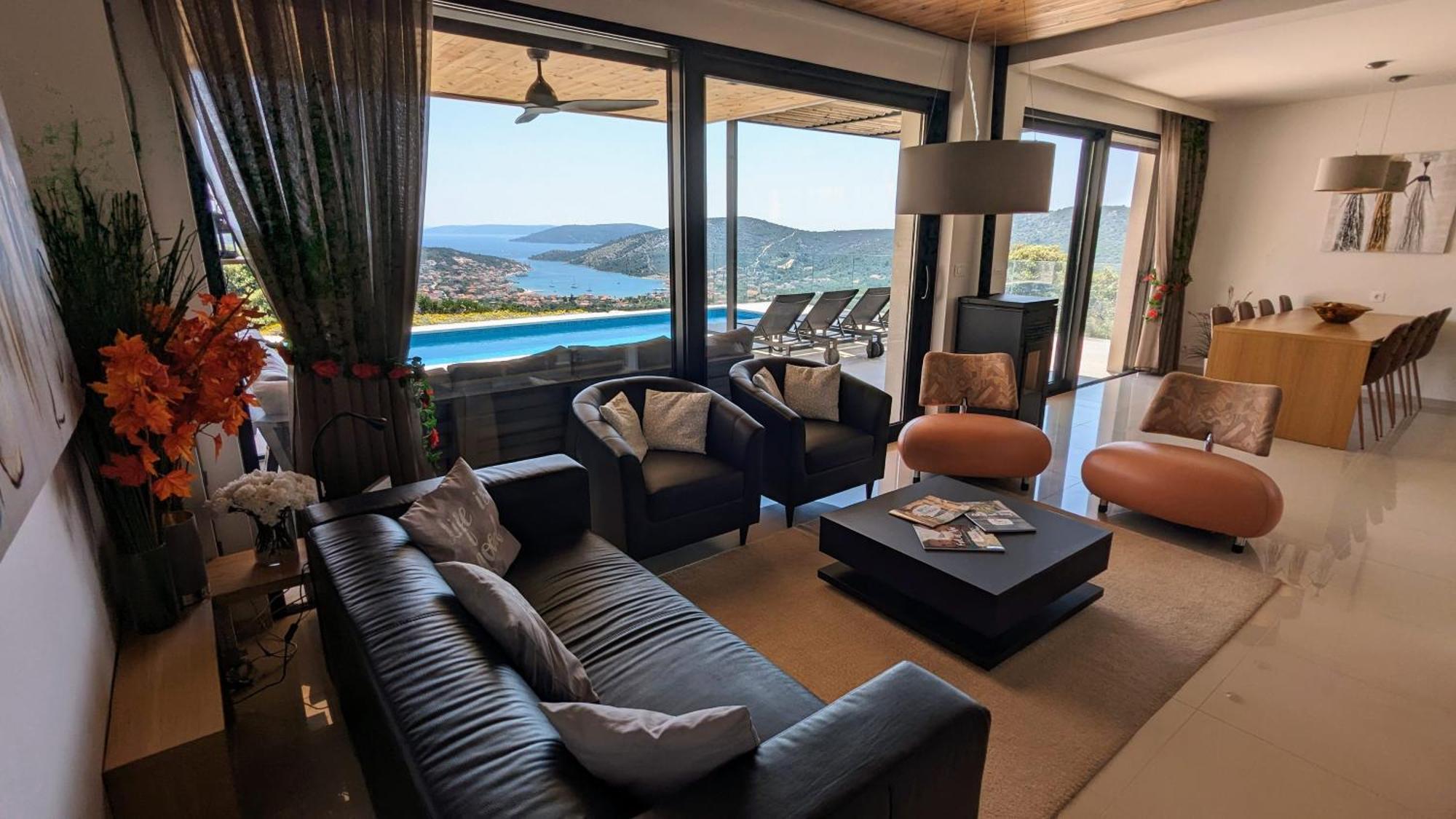 Villa View *